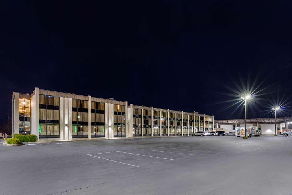 Vettecity Hotel بولينغ غرين وسائل الراحة الصورة
