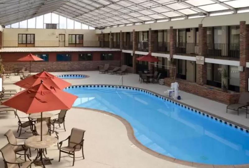 Vettecity Hotel بولينغ غرين المظهر الخارجي الصورة